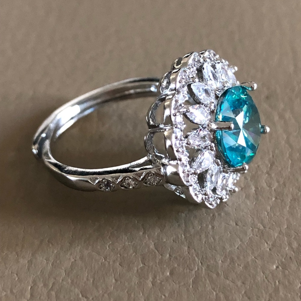 Emerald Ring Size Adjustable - image 5